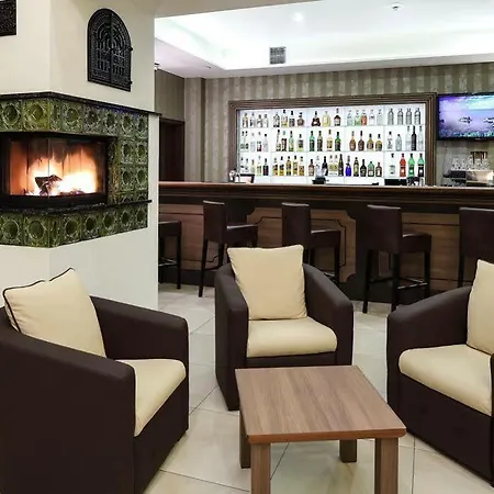 Hotell Greno & 3*